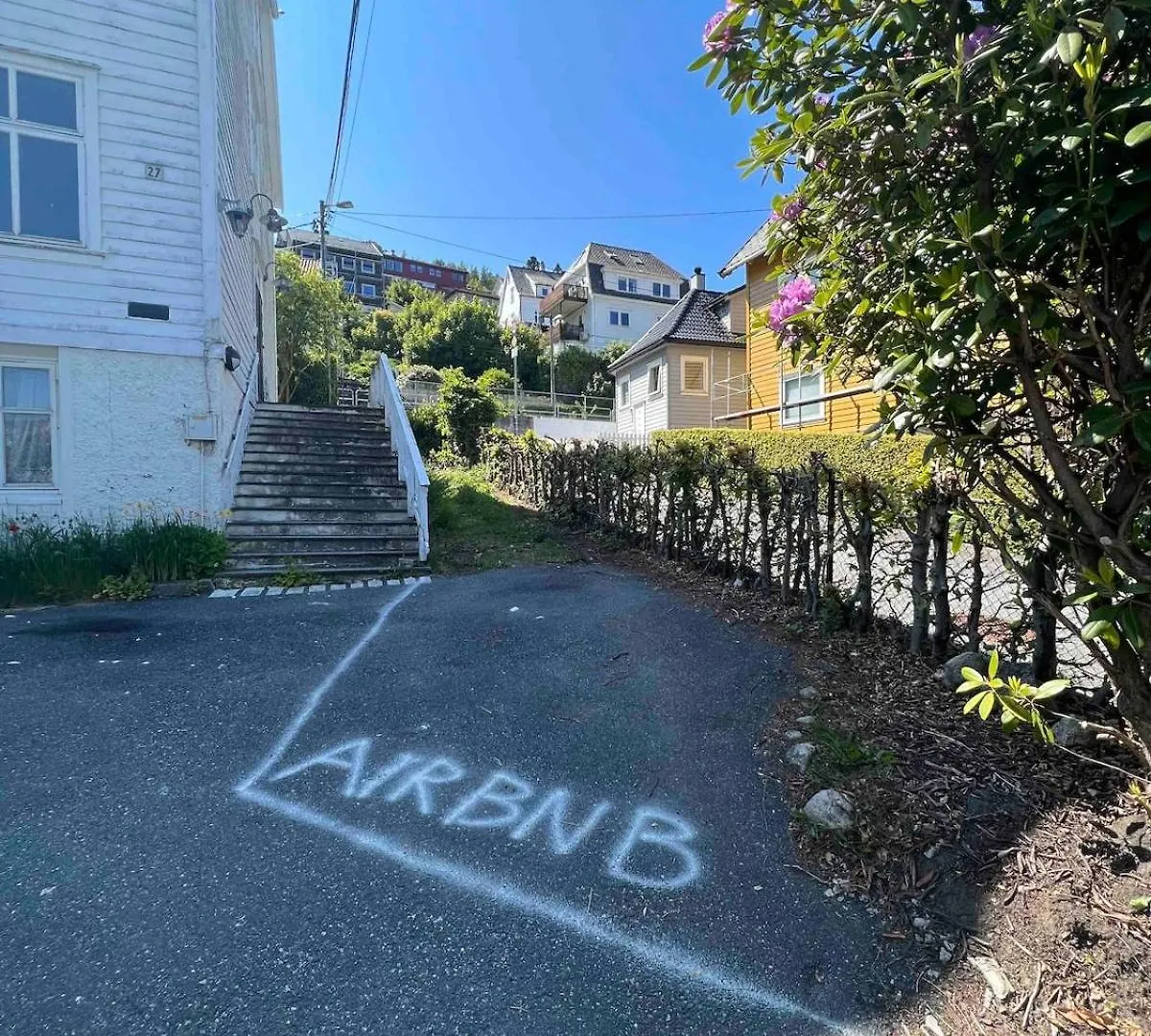 Kozy Apartment Near Bergen City Center With Free Parking And Wifi 0*,  Norge